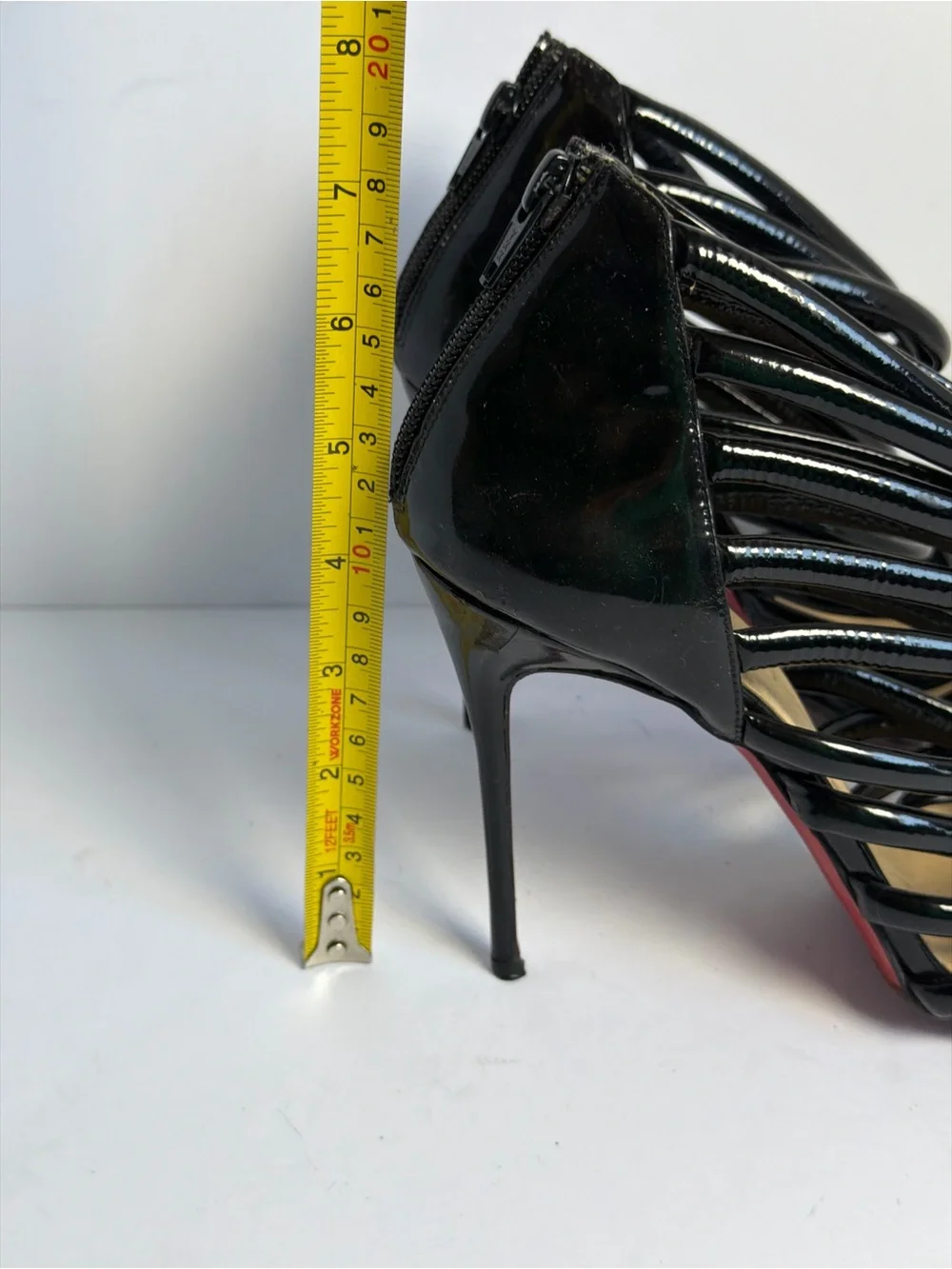 Christian Louboutin Manovra 70 Black Patent Leather Strappy Sandal Heels Size 39
